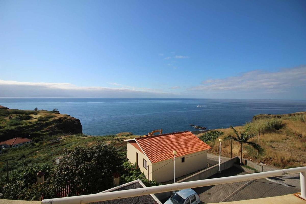 Portinho Ii-modern With Balcony Facing The Sea Apartment Levadas