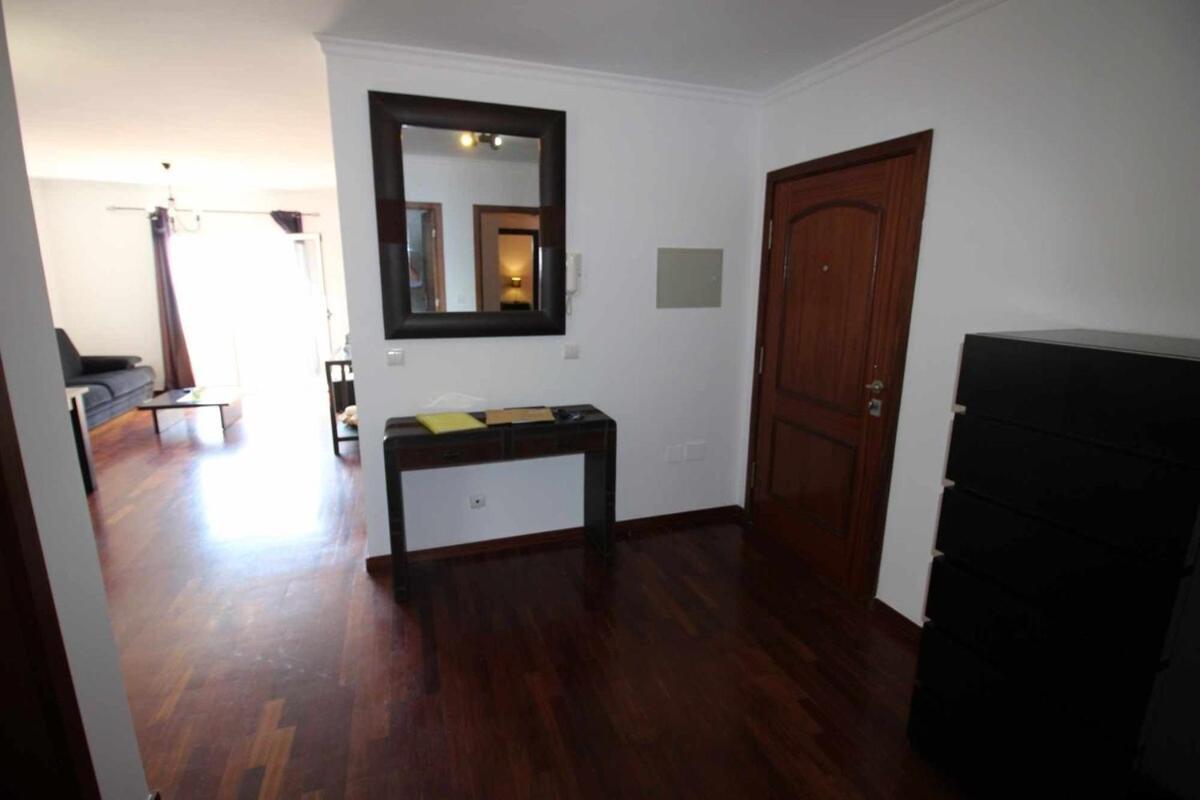 Portinho Ii-modern With Balcony Facing The Sea